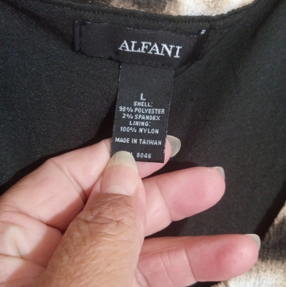 Alfani tribal scoop neck gathered and ruched Short sleeve top women's size large - Picture 3 of 7